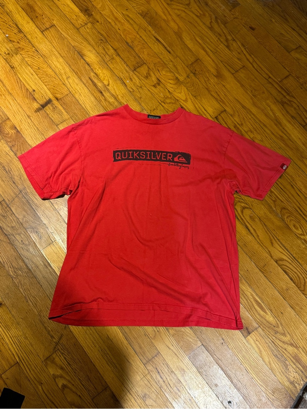 Quiksilver Men's Red Logo Tee (XL)